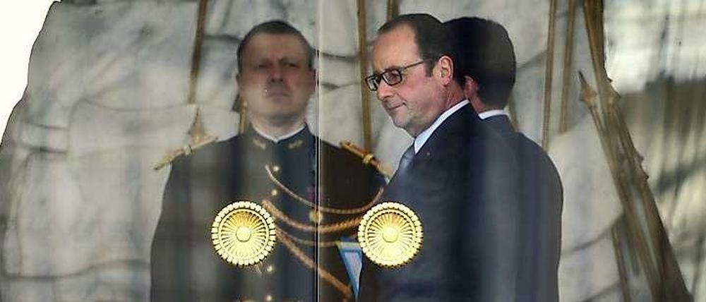 Frankreichs Staatschef François Hollande (Mitte).
