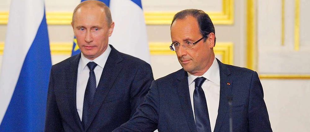 Francois Hollande empfängt seinen russischen Amtskollegen Putin. Auf eine gemeinsame Haltung zur Syrienkrise können sie sich nicht einigen.