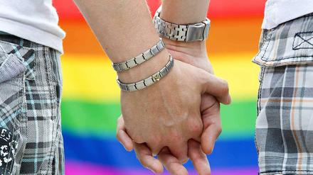 Schritt für Schritt zur Gleichstellung Homosexueller: Die CDU könnte ihren Widerstand bald aufgeben.