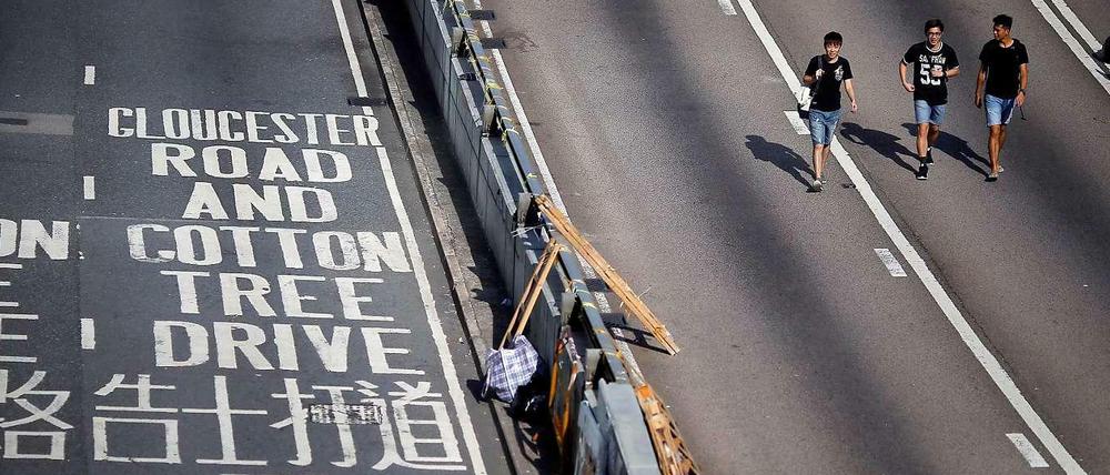 Protestierer auf einer Straße in Hongkong