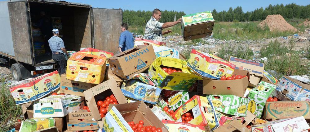 In Russland werden Tomaten aus dem Westen weggeworfen.