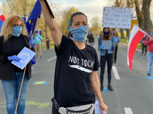 Marta Szuster aus dem Ort Mescherin hatte vergangenen Freitag eine Demonstration an der Grenze organisiert. 