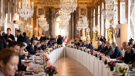 Die Staats- und Regierungschefs der EU am Freitag bei ihrem Gipfeltreffen in Versailles.