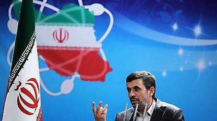 Der iranische Präsident Mahmud Ahmadinedschad - lenkt sein Land im Atomstreit ein?