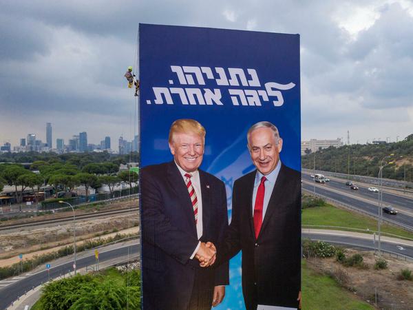 Gut Freund mit den Mächtigen: So warb Netanjahu für sich.