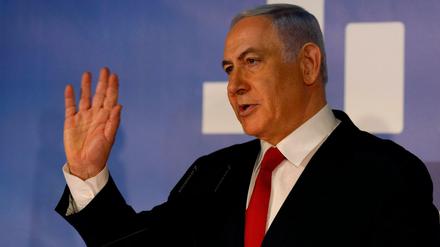Israels Premier Benjamin Netanjahu sieht sich wenige Wochen vor den Parlamentswahlen mit schwerwiegenden Vorwürfen konfrontiert. 