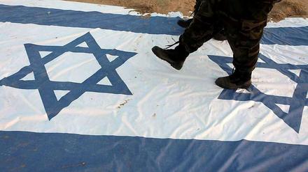 Mit Füßen treten: Nach Ansicht des Simon-Wiesenthal-Centers sind Antisemitismus und Antiisraelismus 2014 "explodiert".