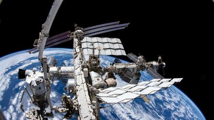 Die russische Raumfahrtbehörde sieht die ISS durch die westlichen Sanktionen beeinträchtigt.