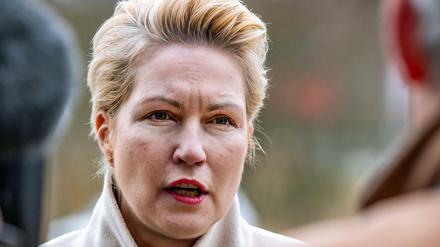 Kritik richtet sich auch gegen Manuela Schwesig (SPD), Ministerpräsidentin von Mecklenburg-Vorpommern. Das Land war 2021 einer der Mitbegründer der Stiftung.