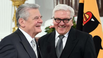 Gute Laune beim alten und beim neuen Präsidenten: Joachim Gauck und Frank-Walter Steinmeier im Schloss Bellevue im Januar.
