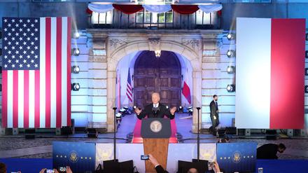 US-Präsident Joe Biden bei seiner Rede im Warschauer Königspalast.
