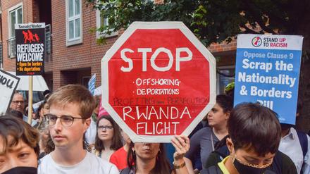 Protest gegen die Abschiebeflüge nach Ruanda in London (am 13. Juni 2022)