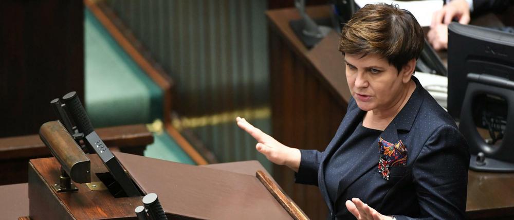 Die polnische Ministerpräsidentin Beata Szydlo will den Einfluss der Politik auf die Justiz ausweiten. 