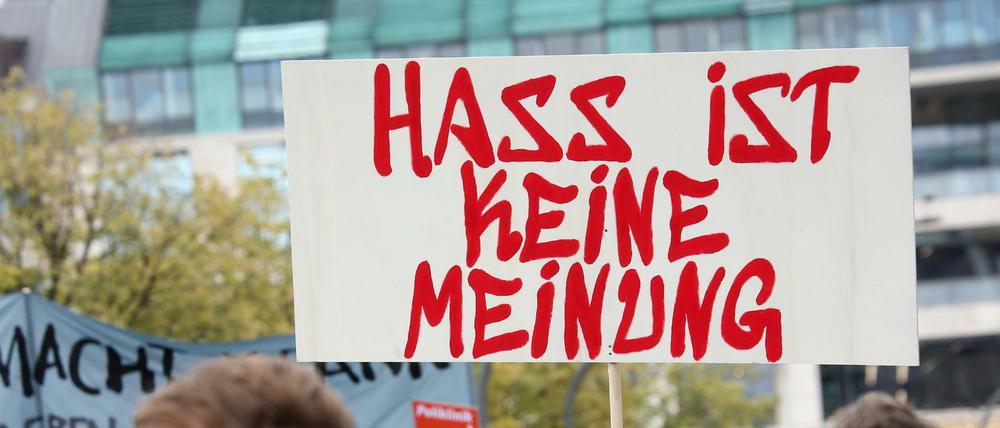 Eine Demo gegen Rechts in Hamburg.