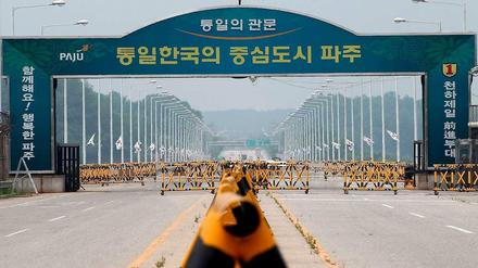 Seit Monaten steht der Betrieb im innerkoreanischen Industriepark von Kaesong still. Beide koreanischen Staaten wollen ihn wiedereröffnen. Doch gegenseitiges Misstrauen behindert eine einfache Lösung.