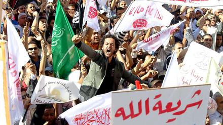 Die wütenden Proteste gegen Präsident Mohammed Mursi in Ägypten gehen weiter. 