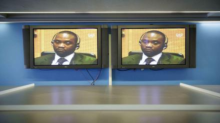 Schuldig. Der kongolesische Milizionär Germain Katanga ist vom Internationalen Strafgerichtshof (IStGH) wegen Beihilfe zu Kriegsverbrechen schuldig gesprochen worden. Das Strafmaß wird erst zu einem späteren Zeitpunkt verkündet. Seit 2005 ist Katanga gefangen, seit 2007 sitzt er in Den Haag ein. 