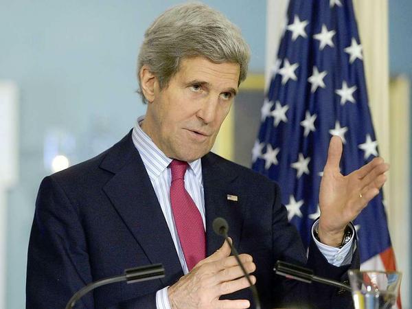 US-Außenminister Kerry warnt Russland vor einem Verlust der G8-Mitgliedschaft.