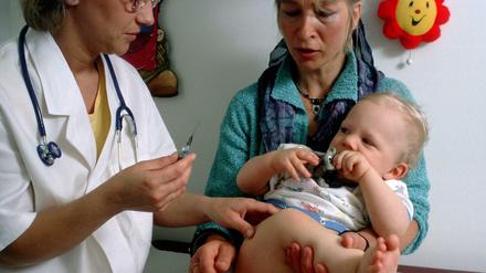 ier13 Impfungen bis zum zweiten Geburtstag: Jedes zweite Kleinkind hierzulande hat sie komplett. 