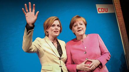 Die Bundeskanzlerin und CDU-Vorsitzende Angela Merkel (rechts) und die rheinland-pfälzische CDU-Spitzenkandidatin Julia Klöckner. 