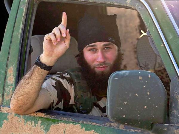 Der Gegner: Ein Mitglied der Terrormiliz IS in Kobane. 