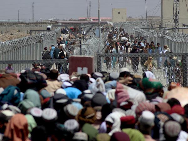 Afghanische Flüchtlinge an der Grenze zu Pakistan