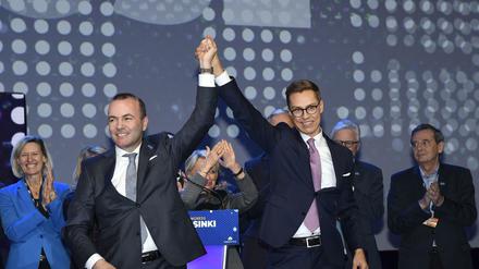 Der CSU-Politiker Manfred Weber (links) hat sich gegen den früheren finnischen Regierungschef Alexander Stubb durchgesetzt.