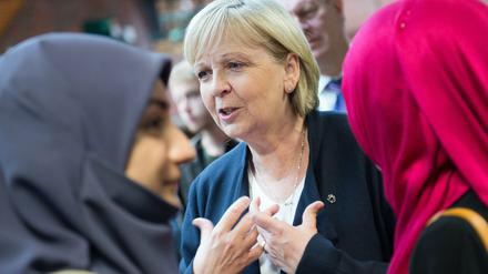 Ministerpräsidentin Hannelore Kraft (SPD) besuchte am Montag eine Betreuungsstelle für Flüchtlinge in Dortmund.