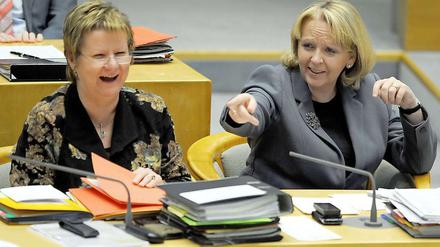 Streben angeblich keine Neuwahlen an: NRW-Ministerpräsidentin Hannelore Kraft und Vize Sylvia Löhrmann.