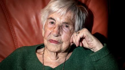 Esther Bejarano war deutsch-jüdische Überlebende des KZ Auschwitz-Birkenau.