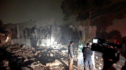 Die Nato har mehrere Regierungsgebäude in Tripolis unter Beschuss genommen - und teilweise erhebliche Schäden angerichtet.