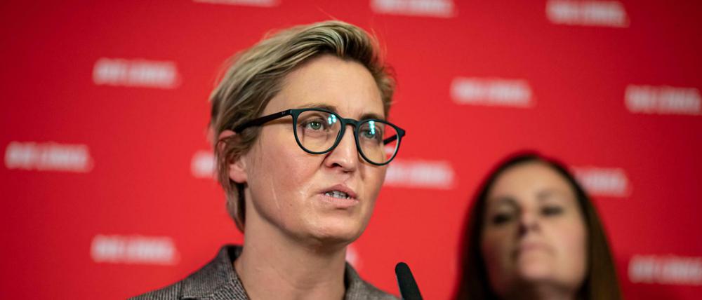 Susanne Hennig-Wellsow (l), bisher Co-Parteivorsitzende von Die Linke, ist von ihrem Amt zurückgetreten.