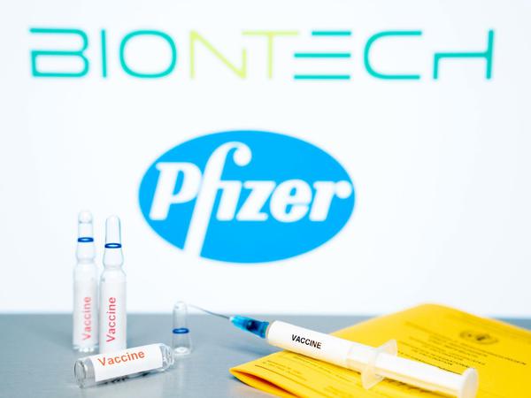 Die Impfstoffhersteller Pfizer und Biontech sind in der Forschung schon sehr weit.