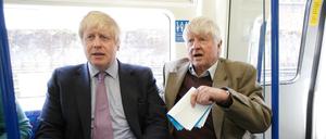 Politisch nicht immer einer Meinung: Boris Johnson (l) und sein Vater Stanley Johnson (Archivbild)