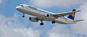 Bleiben während der Corona-Pandemie vor allem am Boden: Flugzeuge der Lufthansa