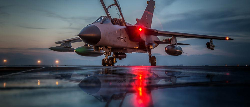 Ersetzen oder nicht ersetzen - darum geht der Streit: Tornado-Kampfflugzeug der Bundeswehr.