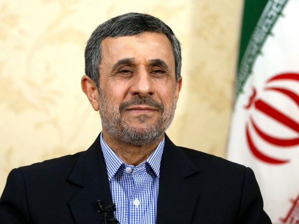 Mahmud Ahmadinedschad, ehemaliger iranischen Präsident, will sich offenbar wieder um das Amt bewerben.
