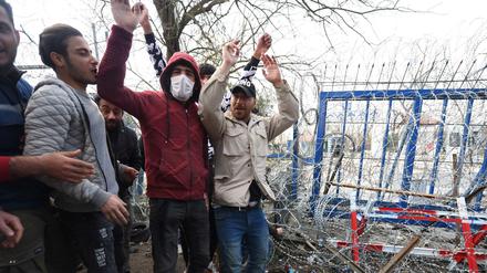 März 2020: Flüchtlinge bei Edrine in der Nähe der türkisch-griechischen Grenze hoffen auf einen Weg in die EU. 