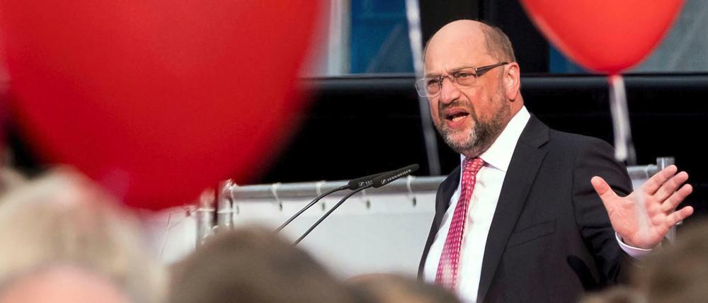 SPD-Kanzlerkandidat Martin Schulz am 21.09.2017 beim Wahlkampf in der Innenstadt von Hannover.