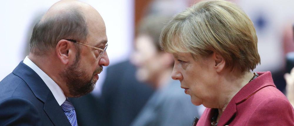 Der damalige EU-Parlamentspräsident Martin Schulz (SPD) und Bundeskanzlerin Angela Merkel sind sich in der Vergangenheit vor allem bei EU-Gipfeln begegnet.