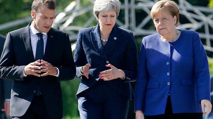 Frankreichs Staatschef Macron, Premierministerin May und Kanzlerin Merkel (von links nach rechts) im Mai 2018 in Sofia.