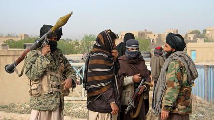 Mitglieder der Taliban auf einer Aufnahme von 2015