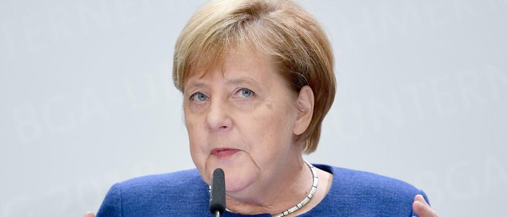 Bundeskanzlerin Angela Merkel (CDU) spricht beim Unternehmertag des Bundesverbandes Großhandel