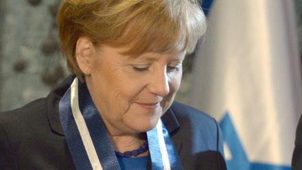 Bundeskanzlerin Angela Merkel im Februar 2014 in Jerusalem bei der Verleihung der Präsidenten-Medaille.