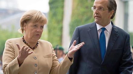 Angela Merkel empfängt den griechischen Ministerpräsidenten Antonis Samaras in Berlin.
