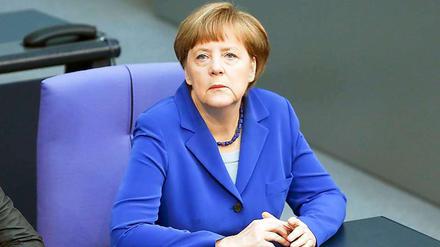 Bundeskanzlerin Angela Merkel wird vom Grünen-Fraktionsvorsitzenden Anton Hofreiter bei der BND-Affäre Verschleierungstaktik vorgeworfen.