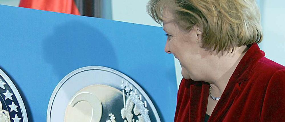Bundeskanzlerin Angela Merkel muss sich Sorgen um den Euro machen.