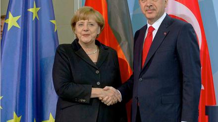 Angela Merkel und der türkische Ministerpräsident Erdogan am 31. Oktober 2012 im Bundeskanzleramt.
