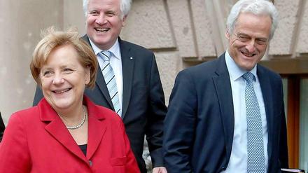 Angela Merkel scheint über den Ausgang des dritten Sondierungsgesprächs mit der SPD glücklich zu sein. Am kommenden Mittwoch sollen die Koalitionsverhandlungen beginnen.