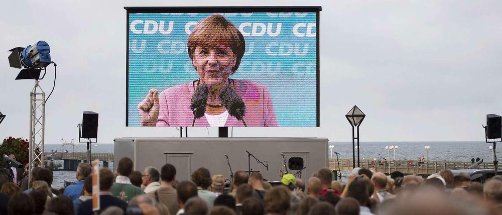 Kanzlerin Merkel auf Wahlkampftour in an der Ostsee.